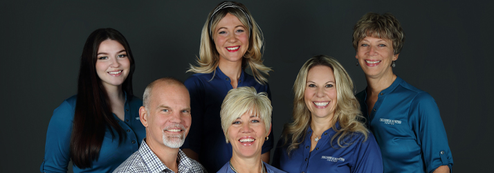 Chiropractor Carpentersville IL David and Jill Noble With Team